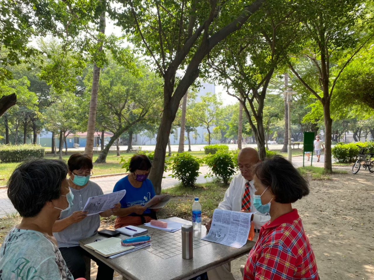 LINE_ALBUM_2022917（六）南四書友會-人間福報《八大人覺經十講》_221115_2