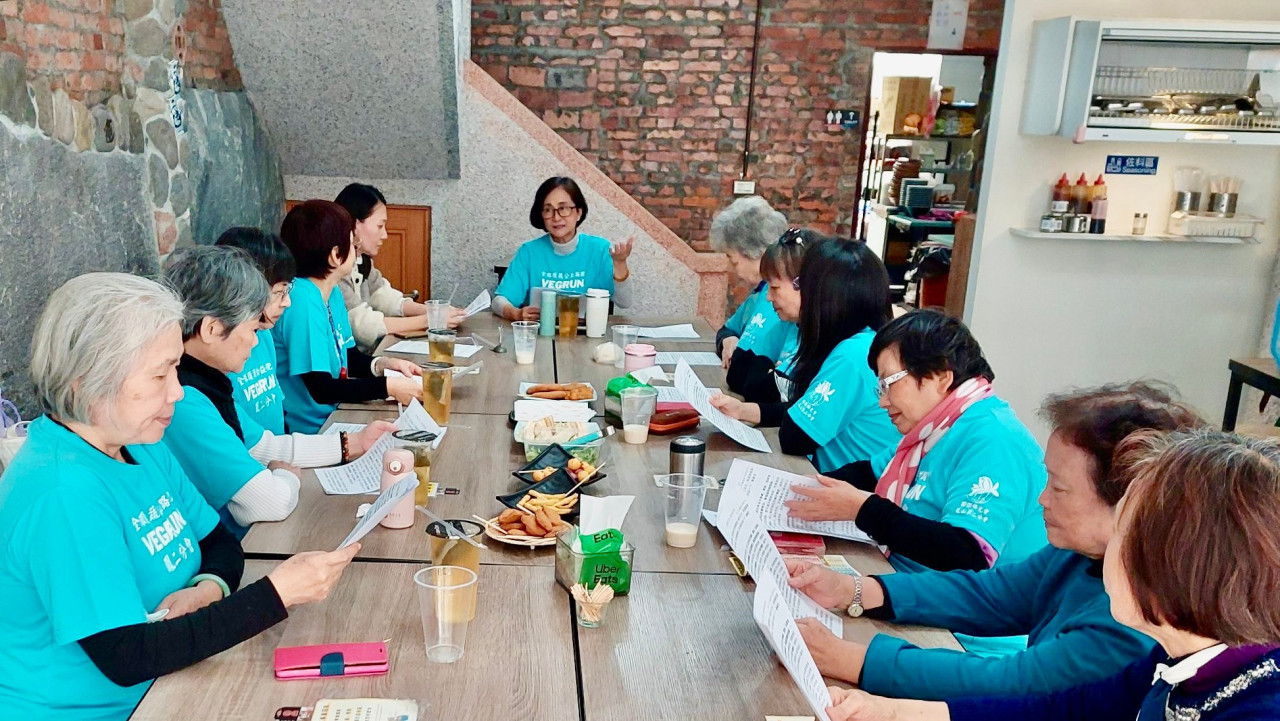 5C866E85-B8E9-4F17-A410-4972FE8FABF7