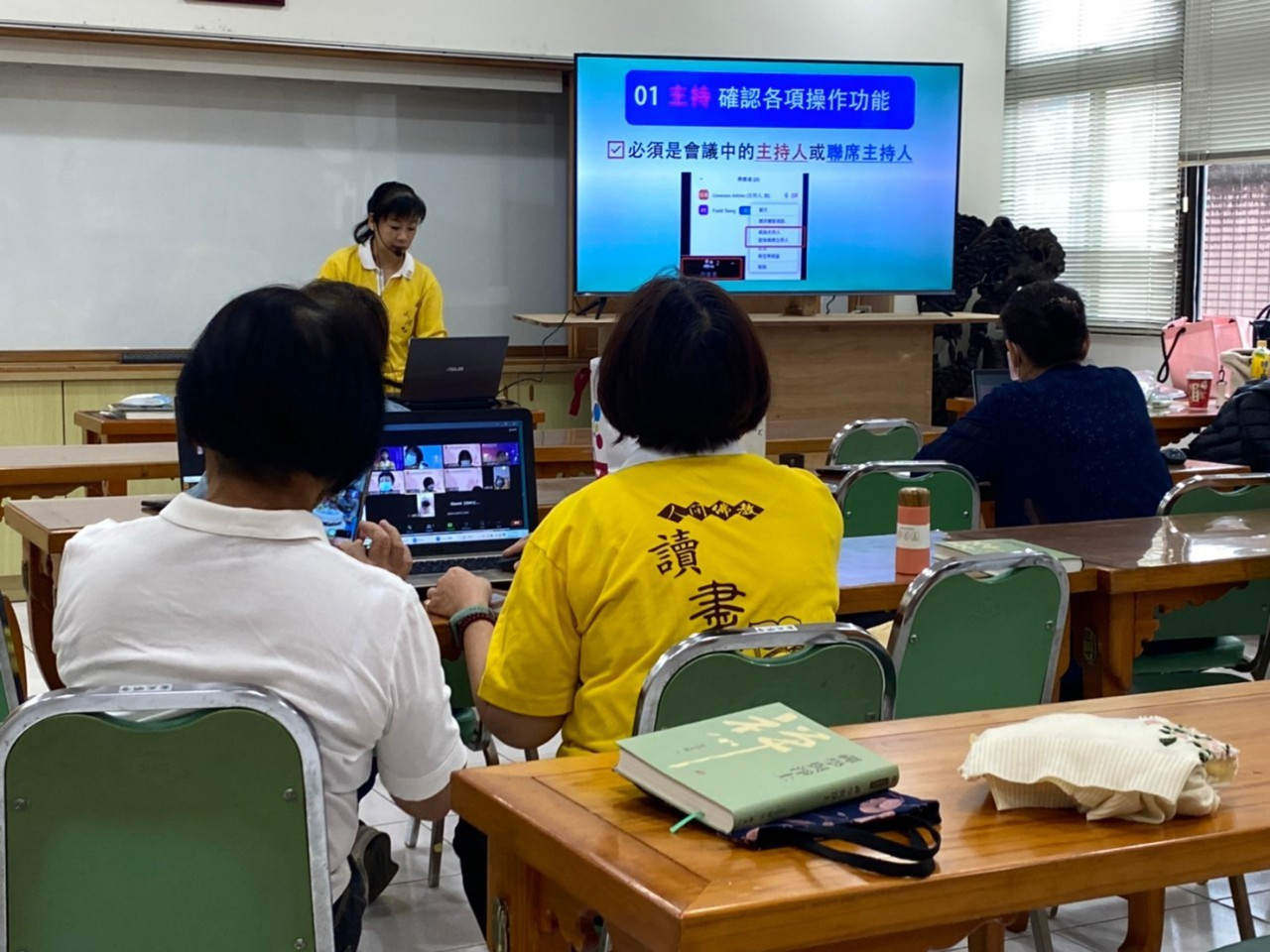 LINE_ALBUM_318 Zoom_230319_13