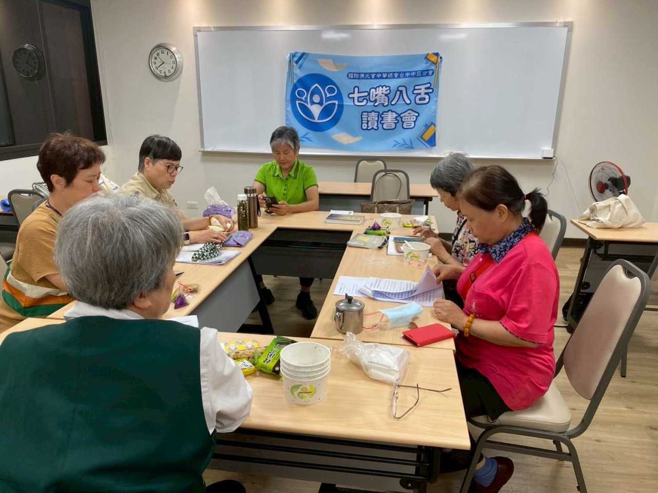 6FDE423A-0AC9-4CC2-99B8-63BD9618AEFA