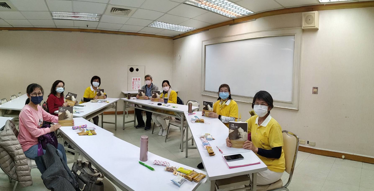 BA061BED-7885-44FA-8205-78DF42AC9C04