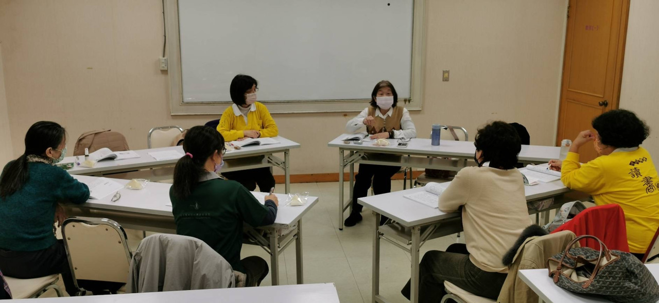 EF361047-9A62-411D-8CA7-3B6C9F045488