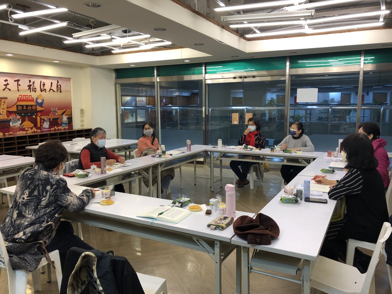 44A28D55-0827-4B16-BD48-31B09C73989B