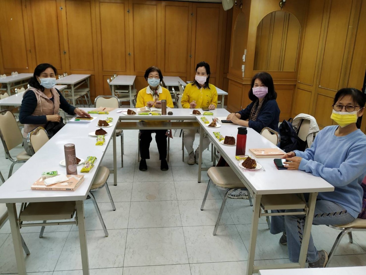 96F9462C-30AC-4C63-859F-4A369A3F4BD6