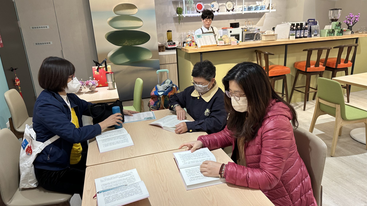 9CB531E6-E0AE-41FF-BA36-4F1562BD243E