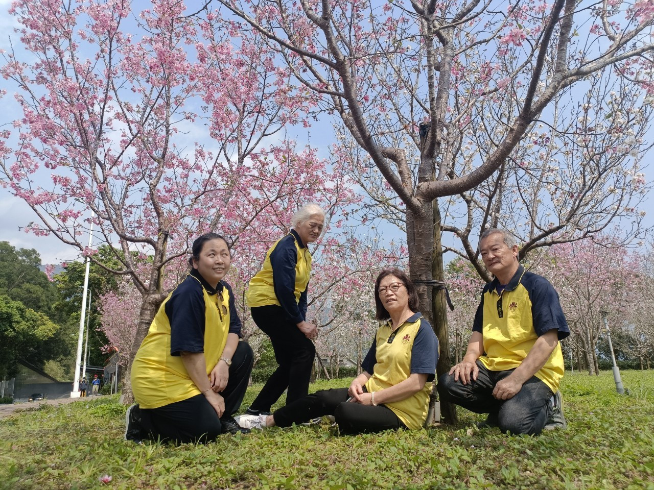 LINE_ALBUM_0317百萬興學大悲懺法會義工暨午膳賞櫻時光_240602_5